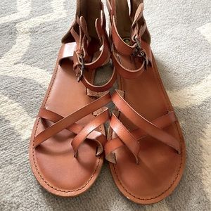 American eagle sandals sz 9